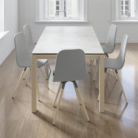 Quadra Nova Extendable Table